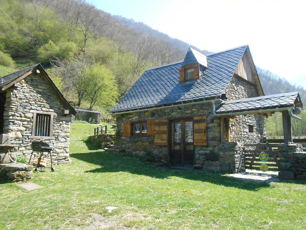 Gîte le Mérens - "Valeur Parc naturel régional" in Bonac-Irazein, Parc naturel régional des Pyrénées ariégeoises
