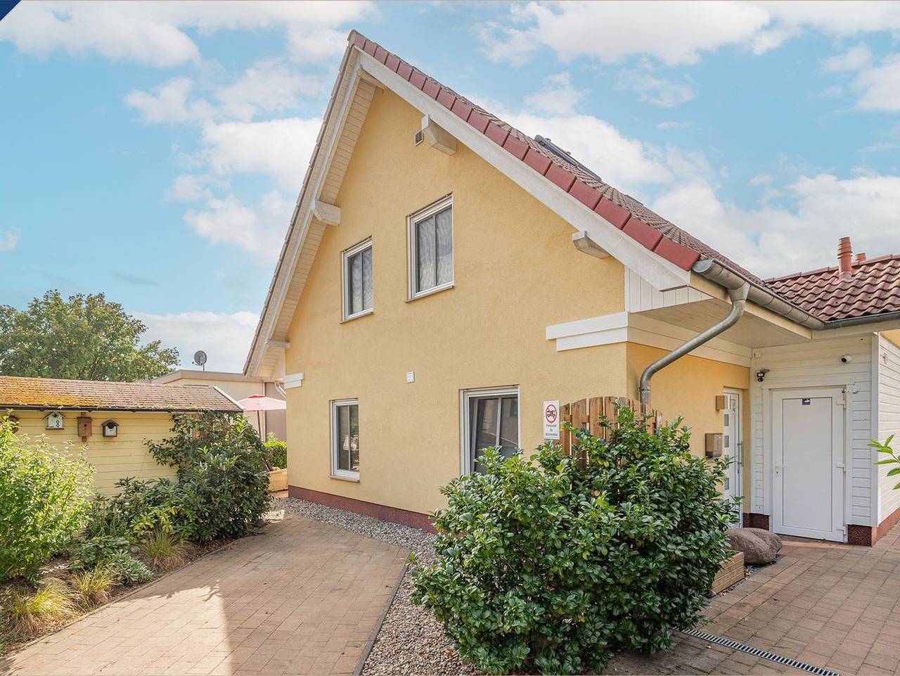 Heimathafen an Seen & Meer - Modernes Ferienhaus in Korswandt mit großem Garten in Waldnähe in Gothensee, Korswandt