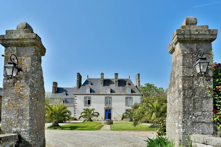 Maison d’hôte pour 3 personnes, avec jardin à Baguer-Morvan