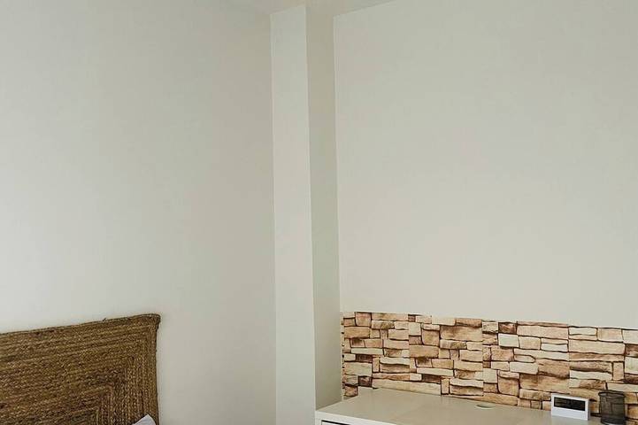 Casa con chimenea a 50 metros del rio y piscinas naturales, ideal para familias in Navaluenga, Valle del Alberche