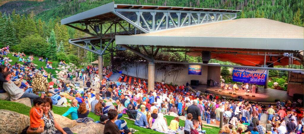 Ganze Wohnung, Geräumige Wohnung w / Free Wifi, Parkplatz, beheizter Pool, Whirlpools, Skifahrer Shuttle, in Avon, Beaver Creek