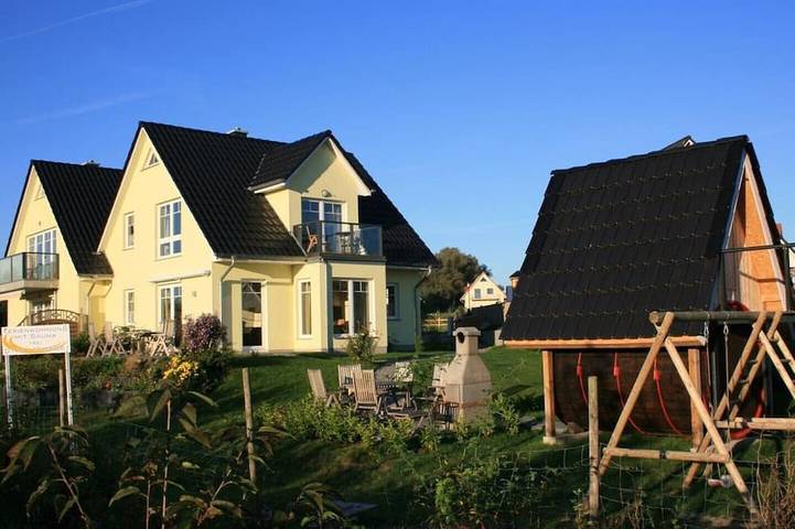 Ferienwohnung für 5 Personen, mit Balkon und Sauna in Wohlenberg