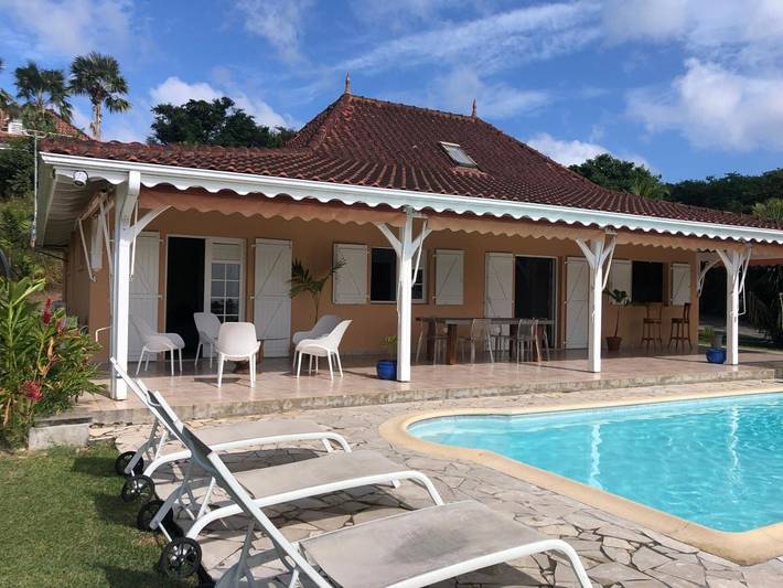 Villa pour 8 personnes, avec vue ainsi que piscine et jardin - 1
