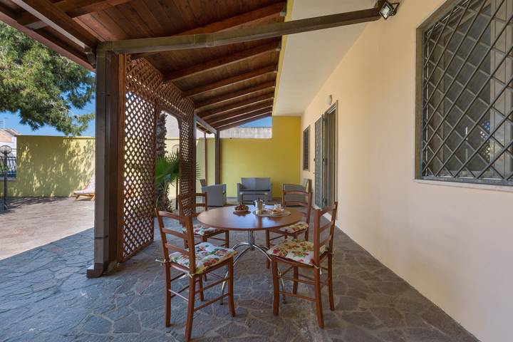 Location de vacances pour 6 personnes, avec jardin à Sant'Isidoro - 3