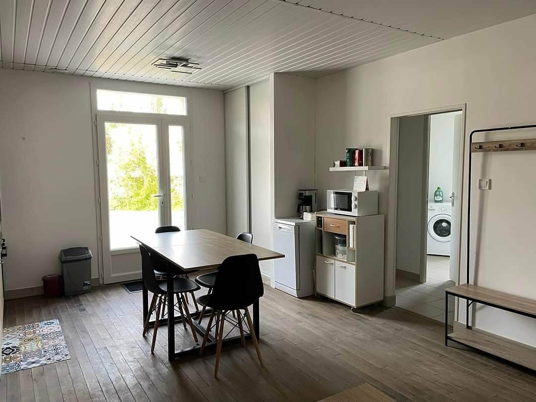 Gîte Chez Sam, près de Poitiers, Civaux in Lussac-les-Châteaux, Vienne (France)