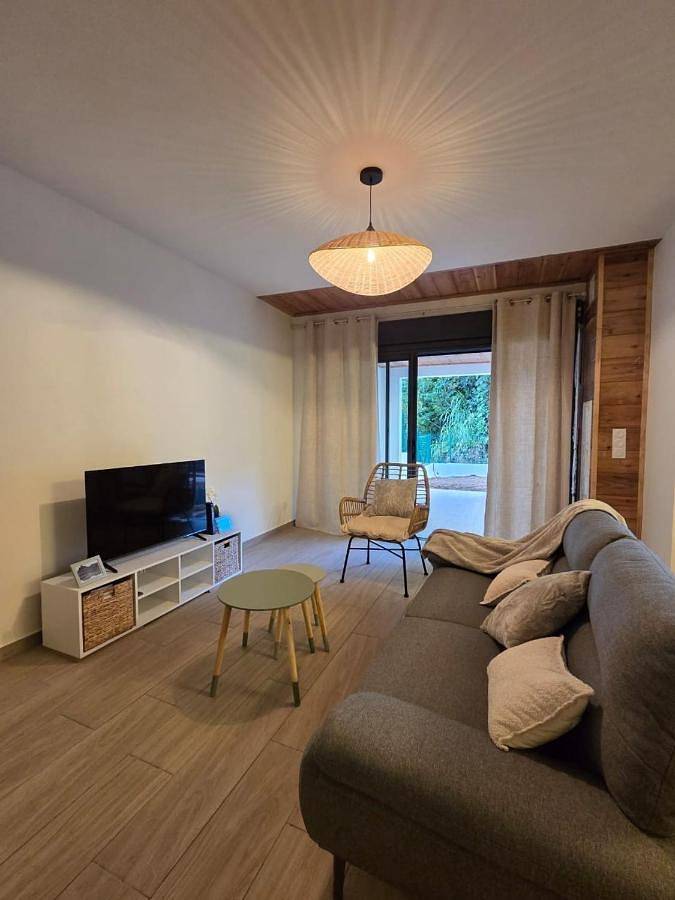 Location de vacances pour 6 personnes, avec jacuzzi ainsi que jardin et terrasse dans Riviere Du Mat - 4