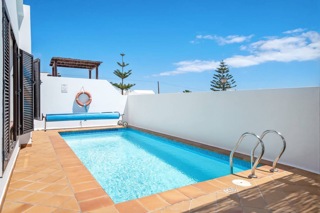Villa 'Princesa Faina' with Partial Sea Views, Private Pool & Wi-Fi in Tías, Lanzarote
