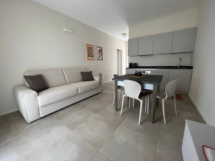 Appartamento per 4 persone, con Balcone e Terrazza nonché Piscina e Panorama a Ivrea