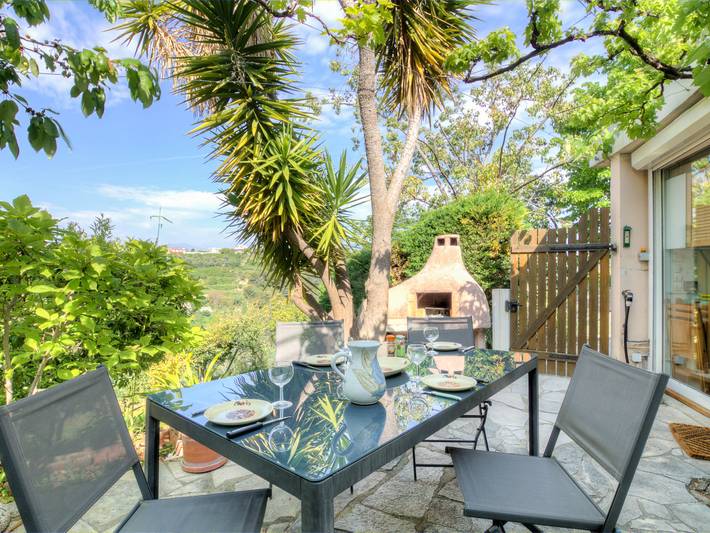 Maison de vacances pour 4 personnes, avec Terrasse ainsi que Jardin et Vue à Nice