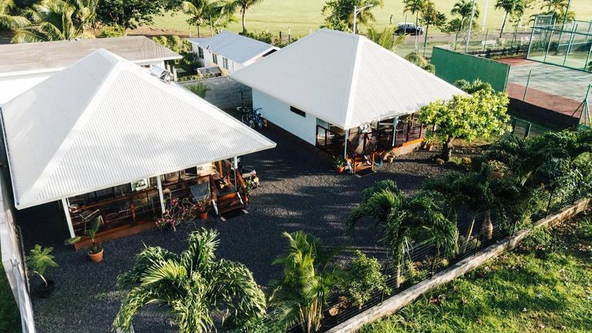 Location de vacances pour 2 personnes, avec vue et jardin dans Bora Bora