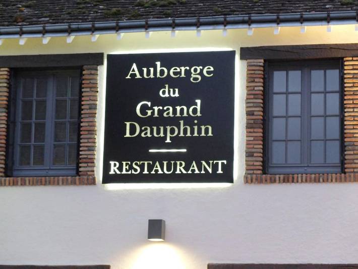 Hôtel pour 4 personnes, avec terrasse à Dhuizon