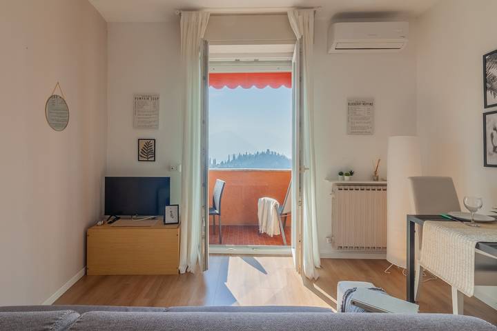 Gîte pour 4 personnes, avec balcon et vue sur le lac dans Perledo - 3