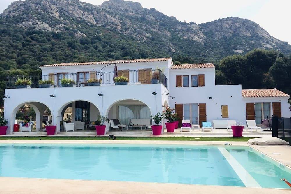 Villa pour 14 Personnes dans Lumio, Région de Calvi