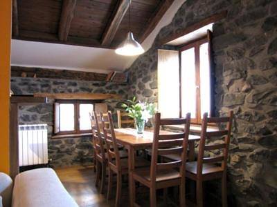 Apartamento de vacaciones para 7 personas, con jacuzzi y balcón en Navarra - 2