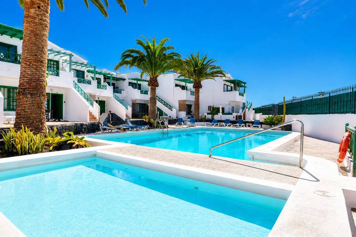 Apartment for 2 people, with pool and balcony in Puerto del Carmen Old Town