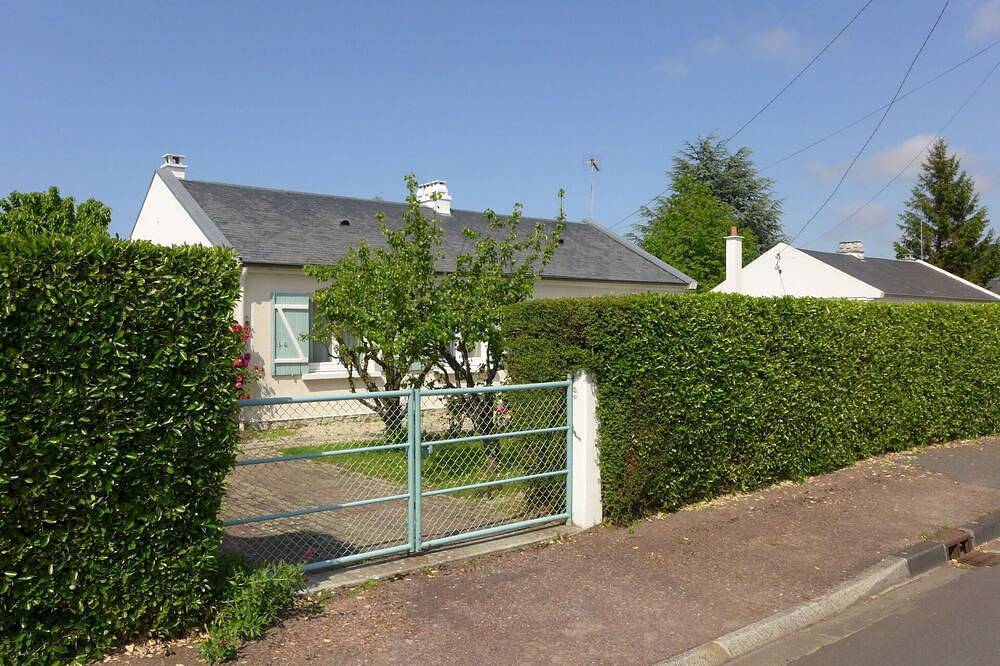 Wonderful  villa for 6 people with Wifi, Tv, balcony, pets allowed and parking in Dives-sur-Mer, Lisieux region
