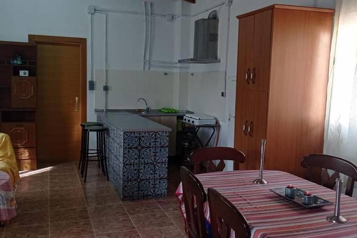 Apartamento para 5 personas, con Terraza y Jardín además de Piscina y Vistas en Mula 