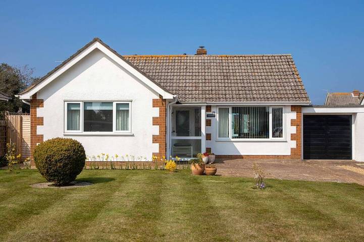 Holiday rental for 4 people, with garden and terrace as well as hot tub, with pets in Bembridge