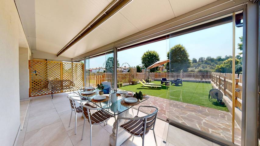 Ferienwohnung für 6 Personen, mit Terrasse und Garten