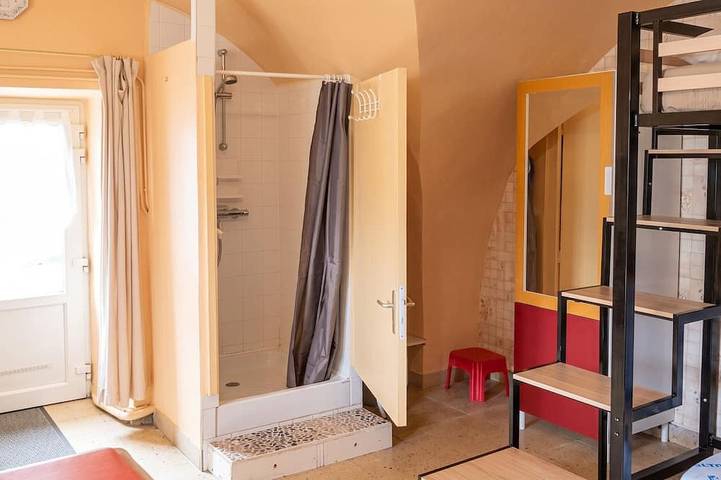 Ganze Wohnung, Homerez - Studio in Aydat in Aydat, Regionaler Naturpark Volcans d'Auvergne