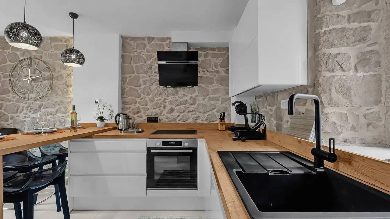 Ganze Ferienwohnung, Ferienwohnung für 4 Personen (55 m²) in Makarska in Makarska, Makarska Riviera