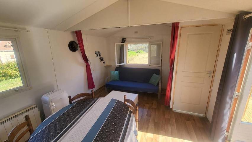 Location de vacances pour 4 personnes, avec vue et jardin à Blars - 3