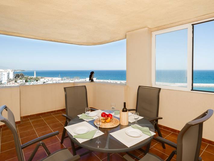 Ferienwohnung für 4 Personen, mit Terrasse in Estepona