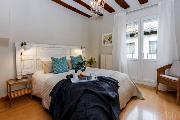 Ferienwohnung für 4 Personen, mit Ausblick und Balkon - 1