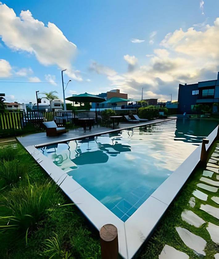 Casas e apartamentos de temporada para 4 pessoas, com piscina e jardim, com animais de estimação em Porto de Pedras