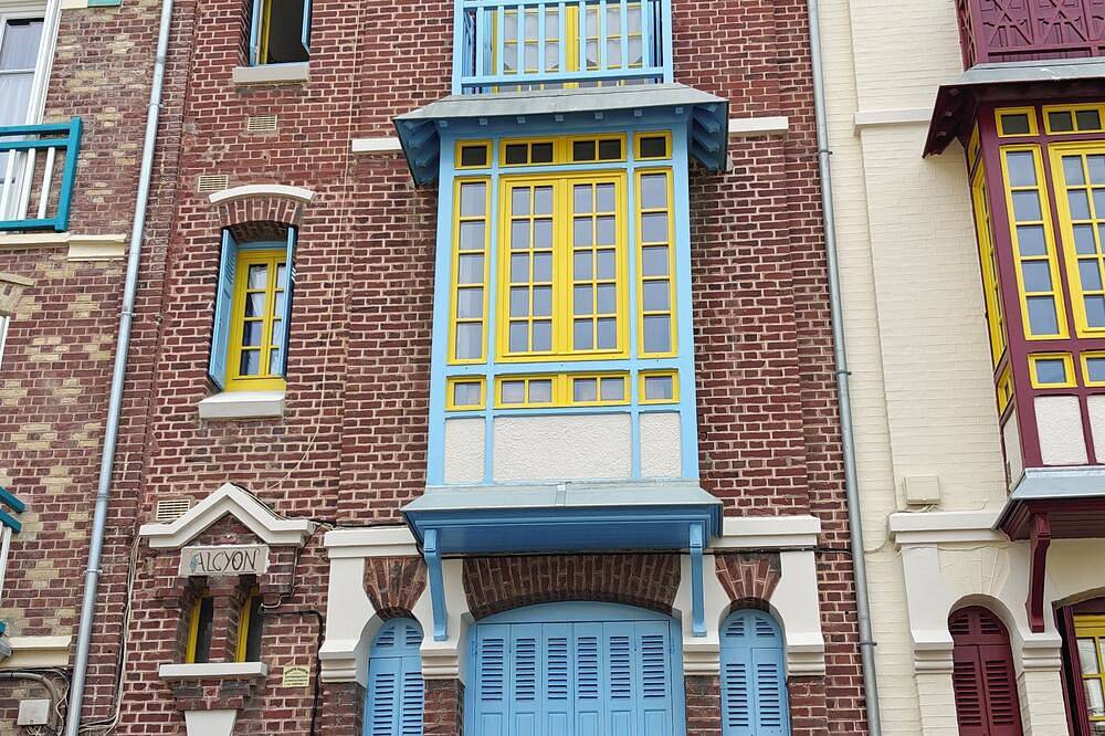 Appartement entier, F2 refait à neuf à Mers les Bains, à 50m de la plage, vue sur mer in Mers-les-Bains, Région d'Abbeville
