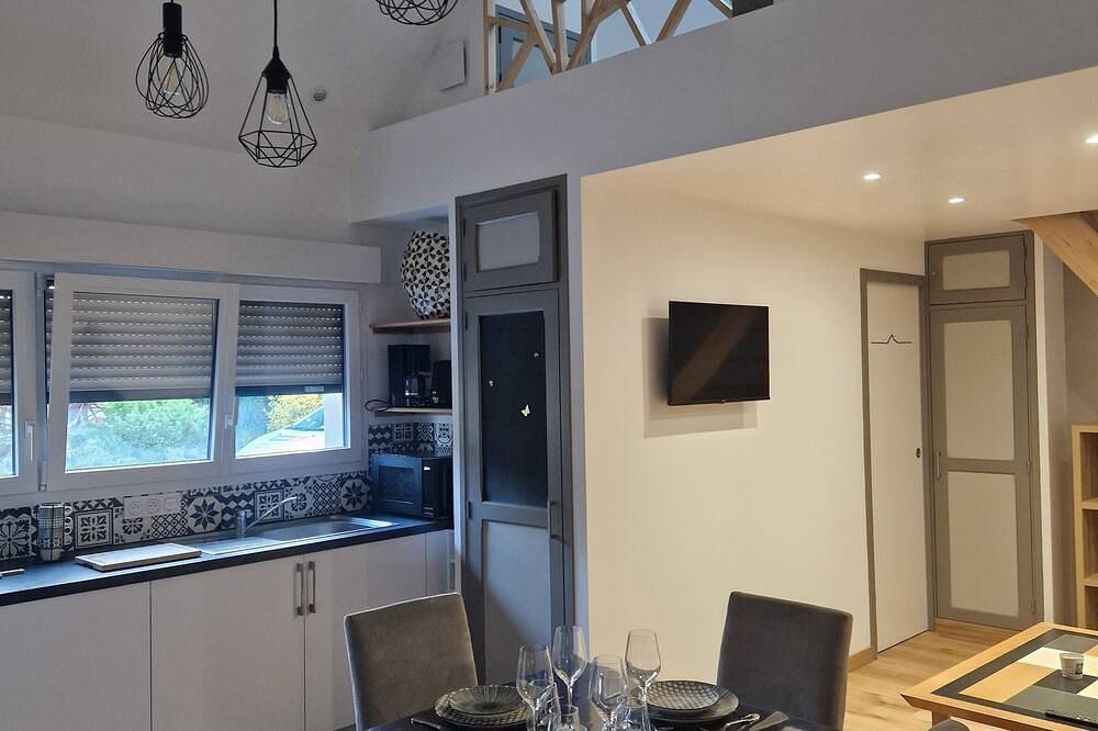 10 minutes from Mont Saint Michel: small new house. in Pontorson, Avranches region