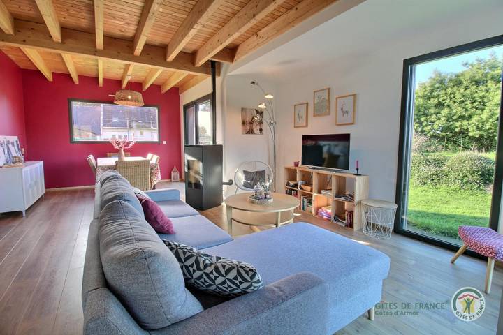 Gîte pour 6 personnes, avec terrasse et jardin à Pleumeur-Bodou - 4