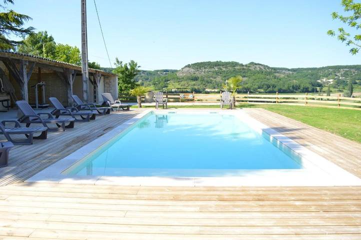 Location de vacances pour 11 personnes, avec jardin ainsi que piscine et vue, animaux acceptés à Courbiac - 3
