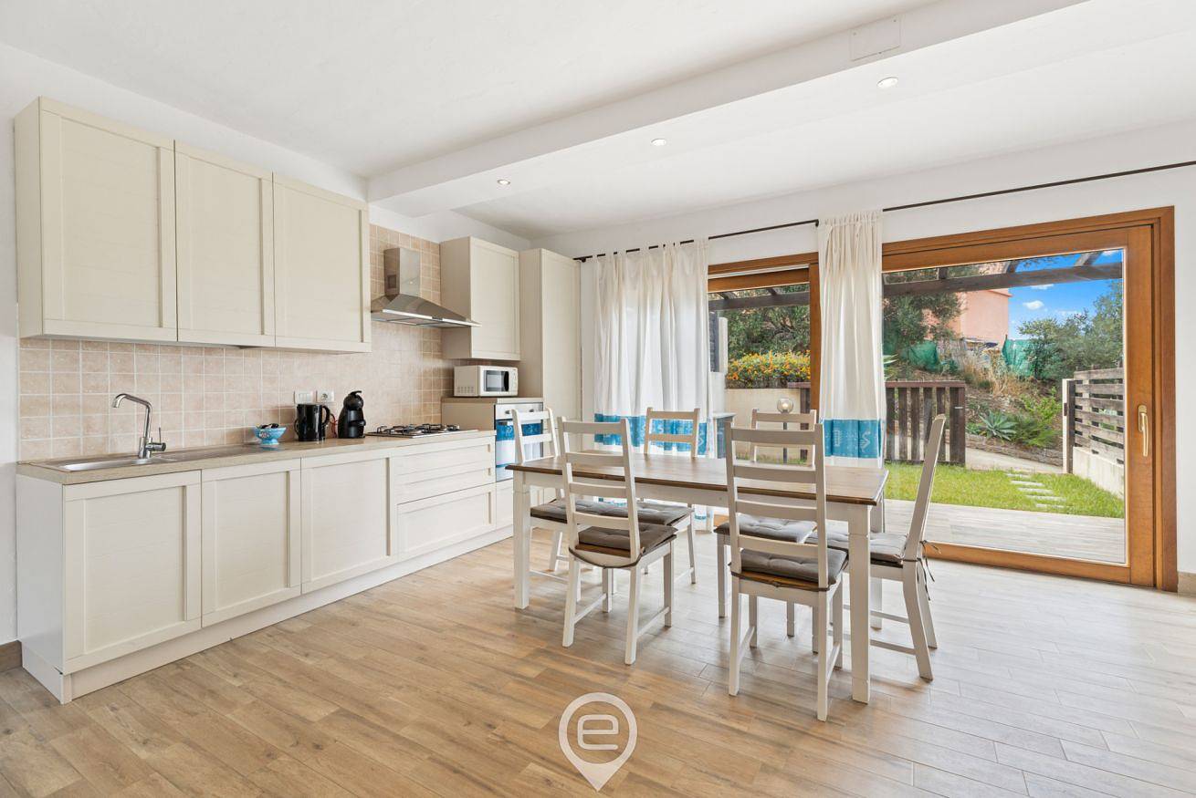 Garden Delight House in Chia, Domus De Maria