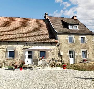 Gîte pour 7 personnes, avec jardin à Bagnols