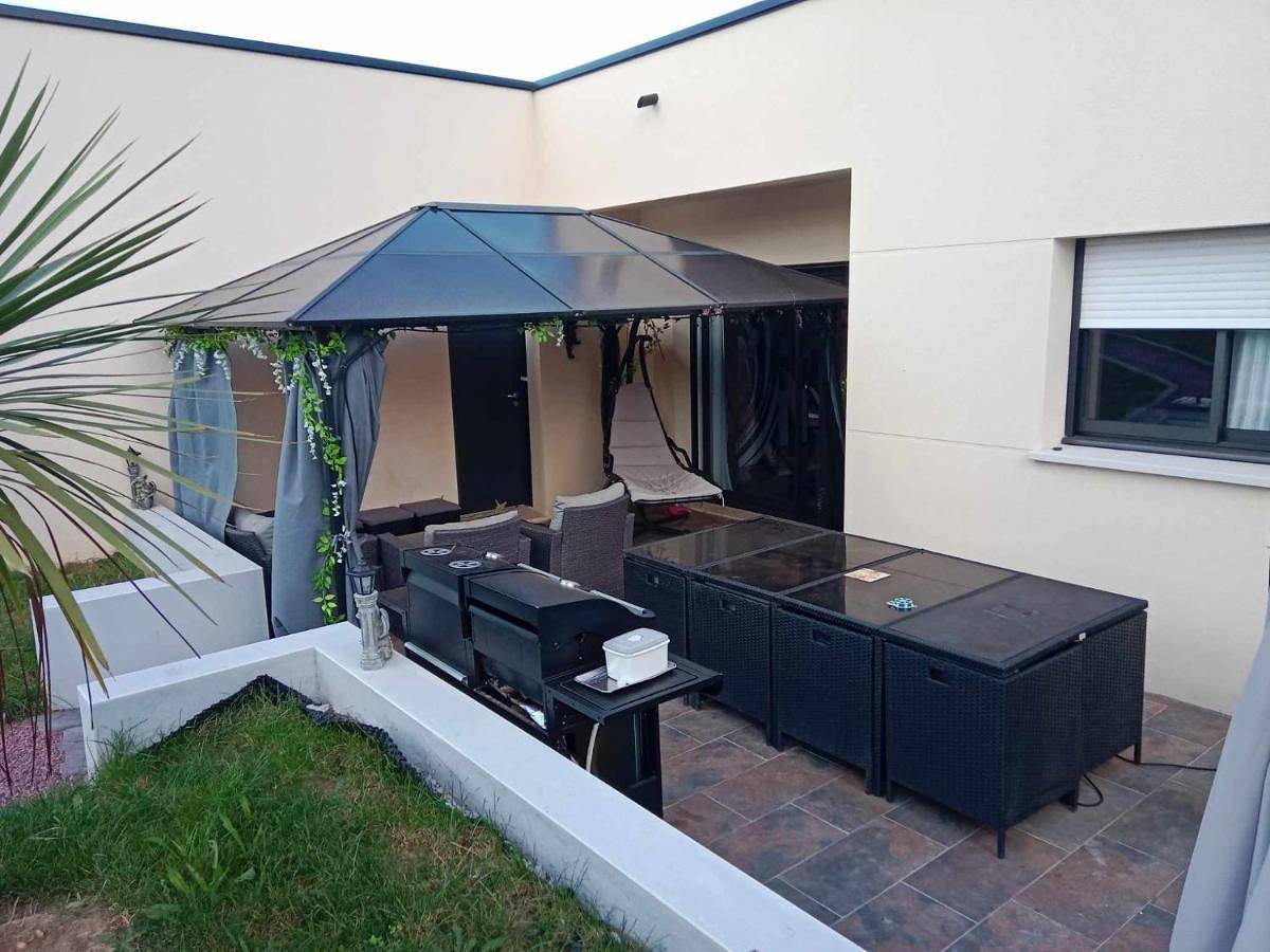 Appartement de vacances entier, Double Room with Shared Bathroom in Paimpol, Côte de Goëlo