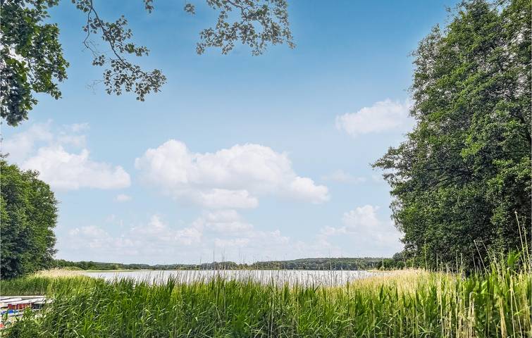 Wohnwagen für 4 Personen, mit Terrasse in Mecklenburg-Vorpommern - 4
