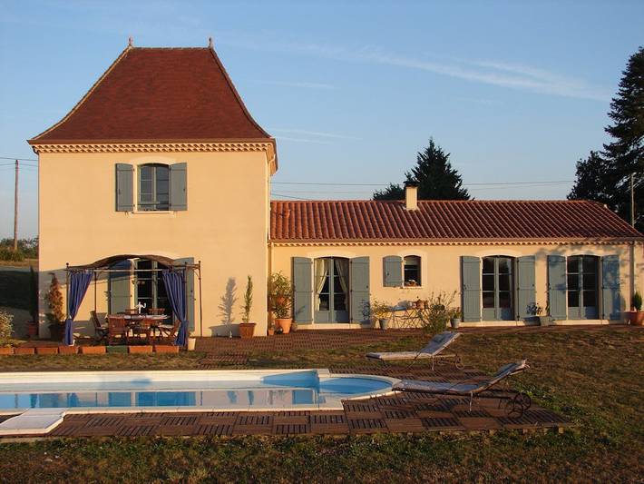 Chambre d’hôte pour 2 personnes, avec jardin et piscine