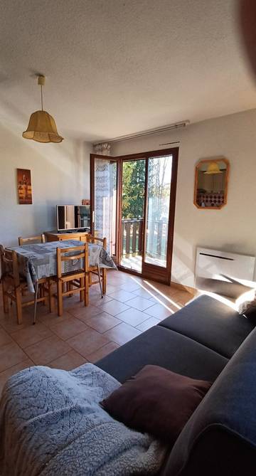 Gîte pour 4 personnes, avec terrasse à Montclar