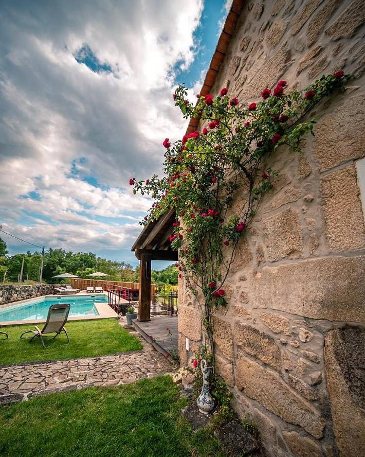 Gîte pour 5 personnes, avec jardin ainsi que jacuzzi et piscine dans Fornos de Algodres - 2