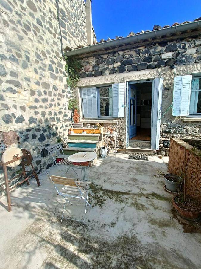 Gîte pour 5 personnes, avec balcon à Mirabel - 2
