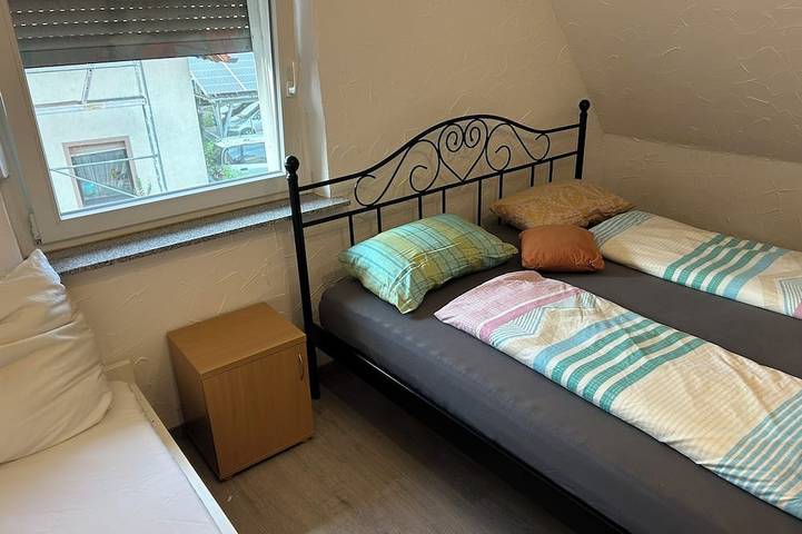 Schöne & gemütliche Wohnung im Zweifamilienhaus | Familien und Geschäftsreisende in Offenburg, Mittlerer Schwarzwald