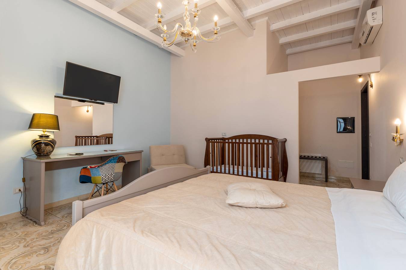 Ganze Wohnung, Ferienwohnung 'Al Duomo - Appartamento Deluxe' mit Gemeinschaftsterrasse, Wi-Fi und Klimaanlage in Licata, Agrigento Provinz