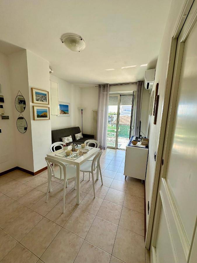 Gîte pour 5 personnes, avec vue et terrasse, animaux acceptés dans Bellaria-Igea Marina - 2