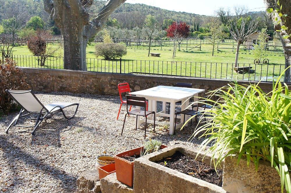 Wine Estate In Provence in Flassans-sur-Issole, Brignoles Region