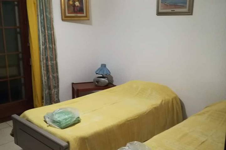 Ganze Wohnung, Apartment with garden 100mt from Lake Geneva in Clarens (Genf), Montreux
