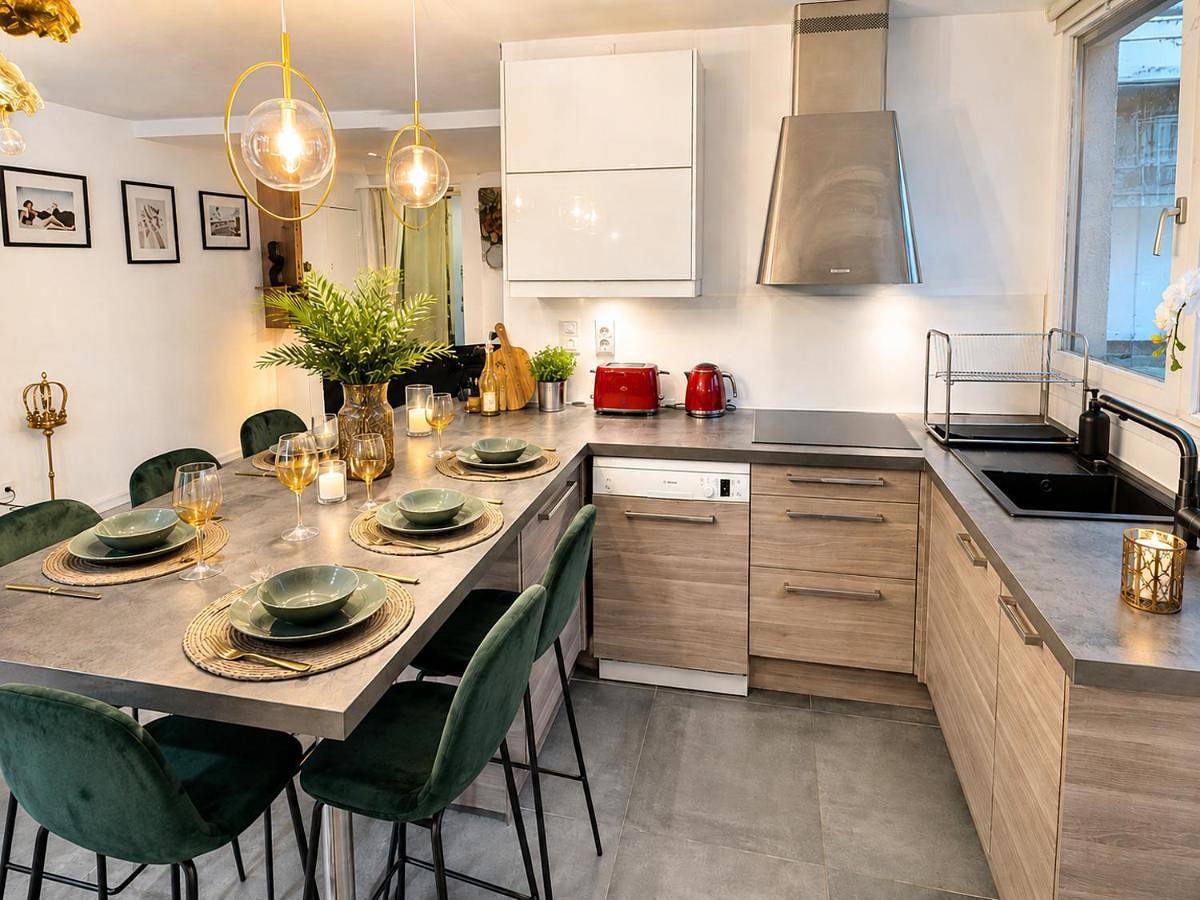 Appartement entier, Cozy & fun apartment near Ol, Arena, Eurexpo & Lyon in Décines-Charpieu, Lyon et ses environs