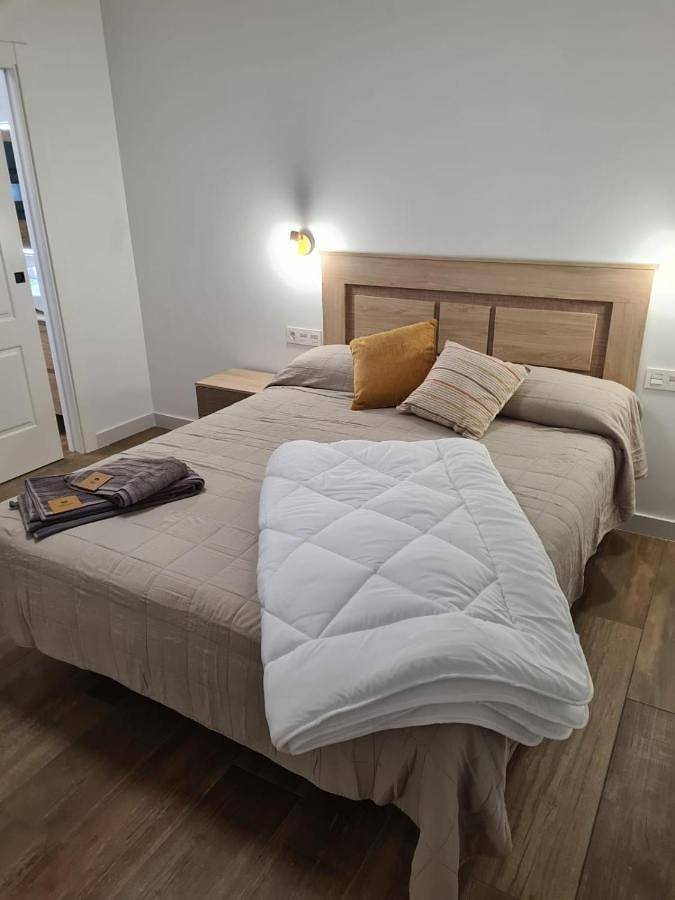 Casa rural para 8 personas, con Terraza y Jardín además de Piscina y Vistas en Felix - 4