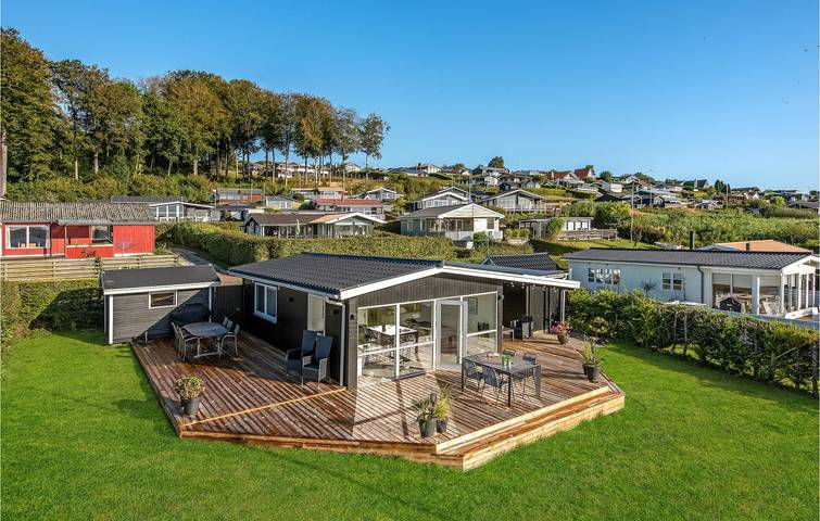 Ferienhaus für 5 Personen, mit Garten und Terrasse in Skarrev