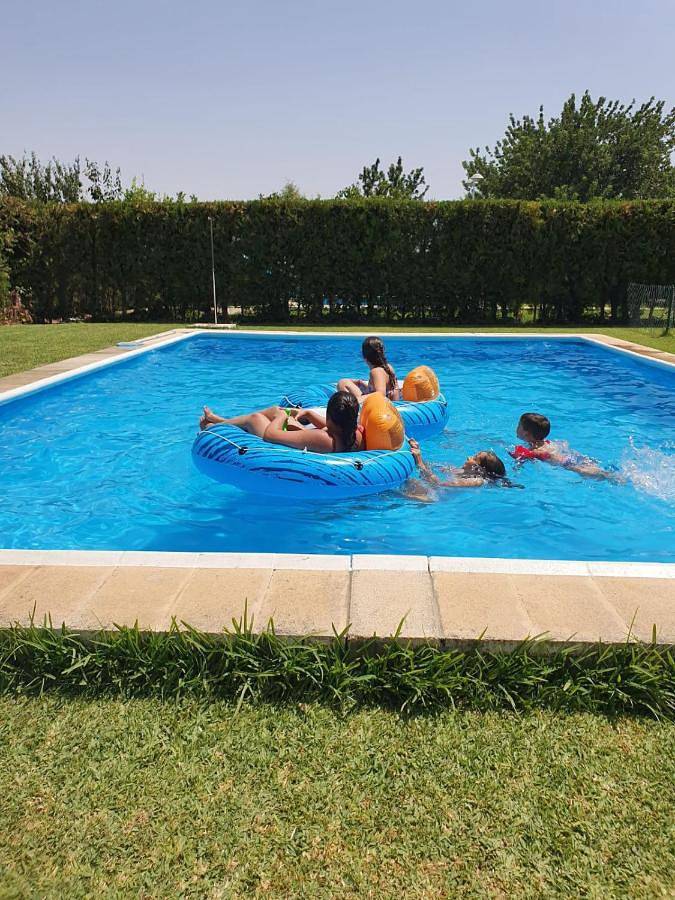 Casa de vacaciones para 8 personas, con vistas además de piscina y jardín, Se admiten mascotas - 1